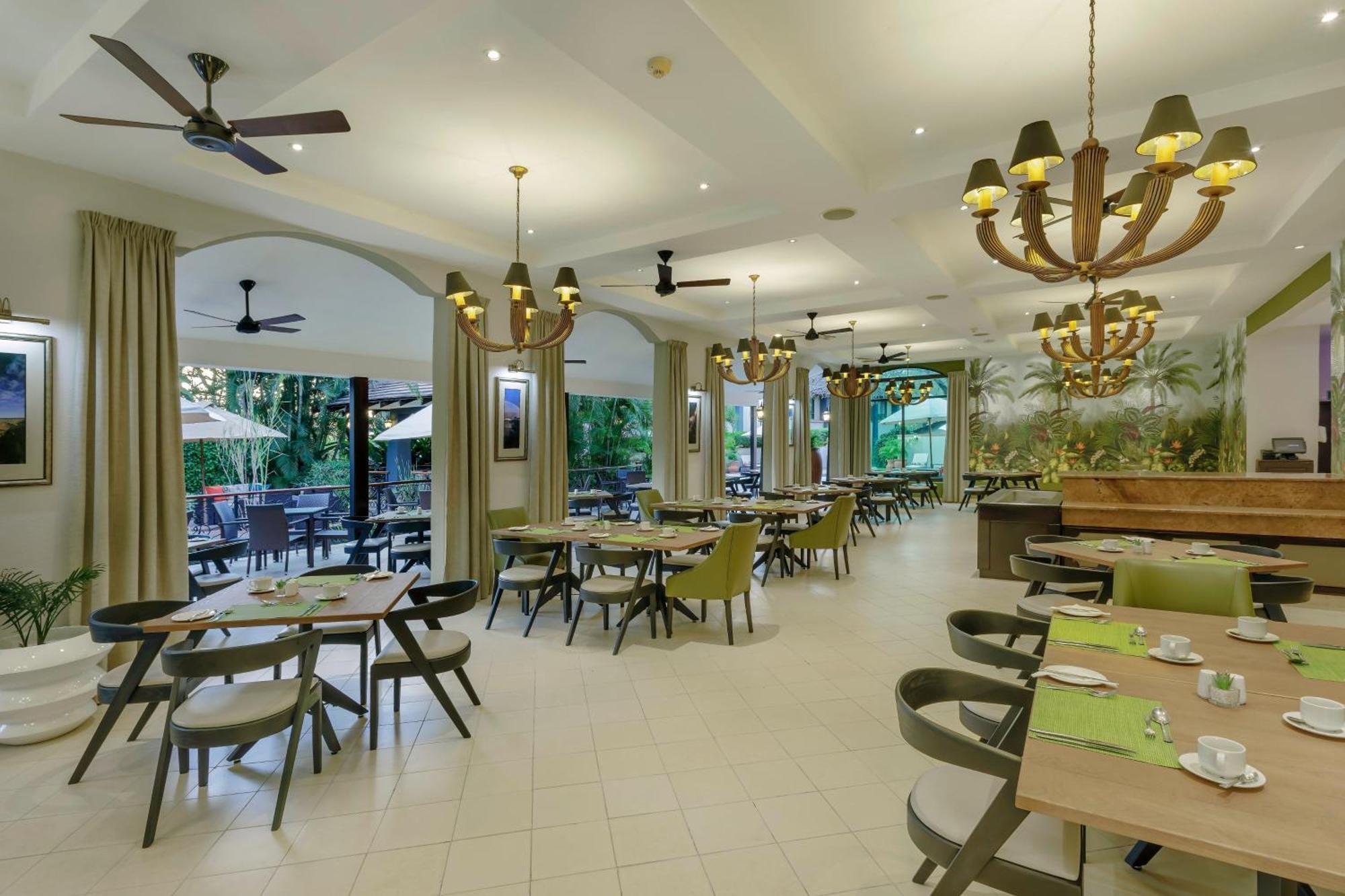 Protea Hotel By Marriott Лівінґстон Екстер'єр фото