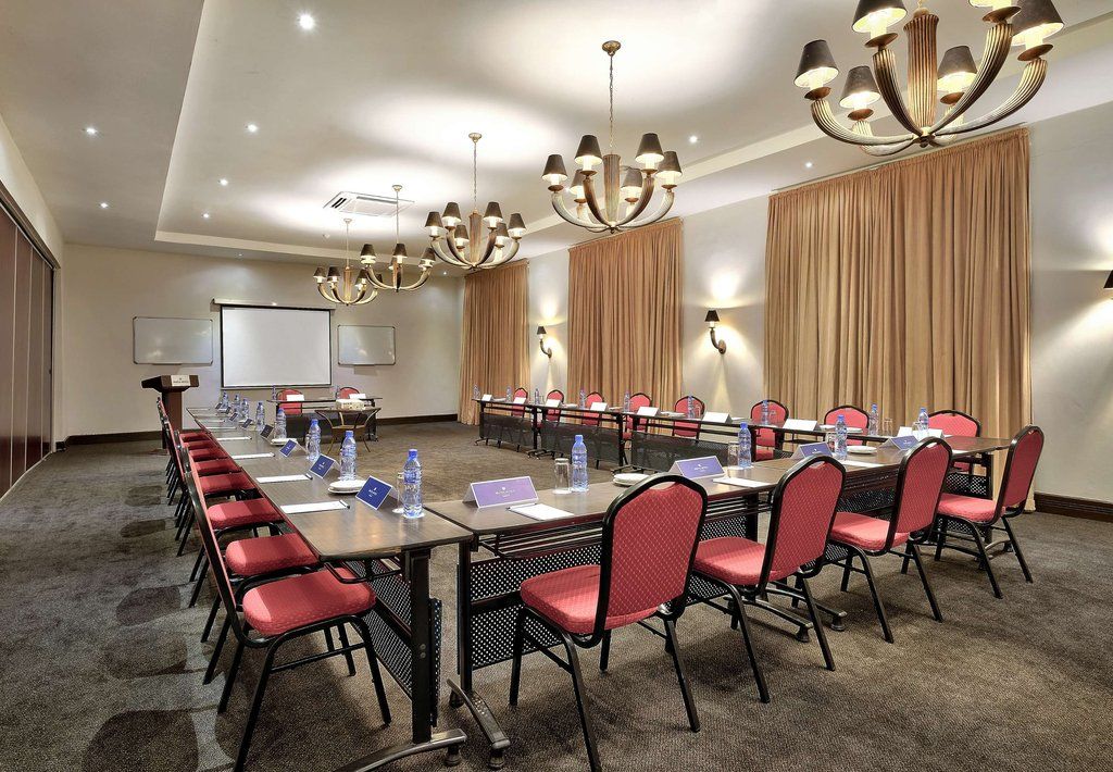 Protea Hotel By Marriott Лівінґстон Екстер'єр фото